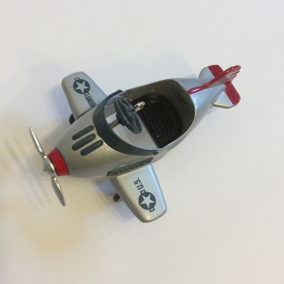 Hallmark Kiddie Car Ornament Murray Airplane - Picture 2 of 8